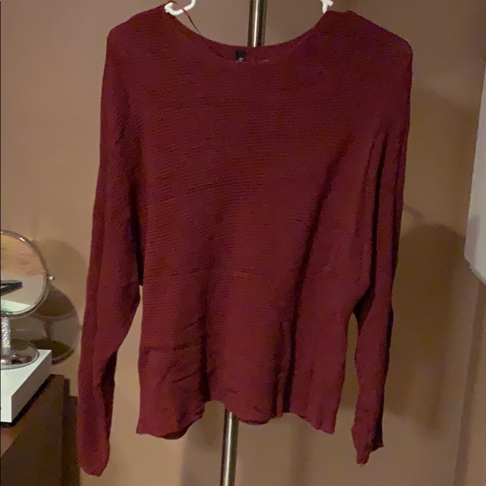 Rouge Bershka sweater